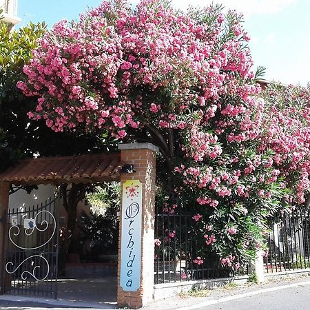 Orchidea Residence Hotel Finale Ligure Esterno foto
